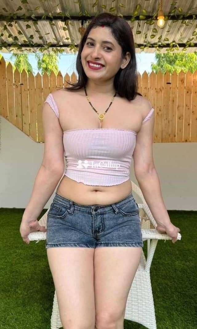 mature mr kumar india goi r eighteen year old call girls known for being desirable passionate girl from koderma - Call Girls in Koderma