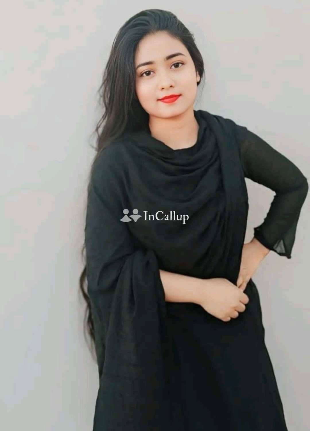 available for both incall and outcall with bald hair and hazel eyes known for being polite - Call Girls in Kolhapur