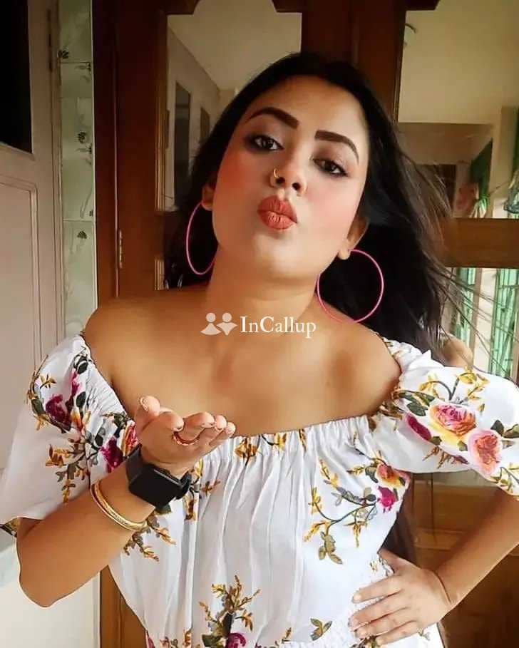 call girls ecysiaos - Call Girls in Kolhapur