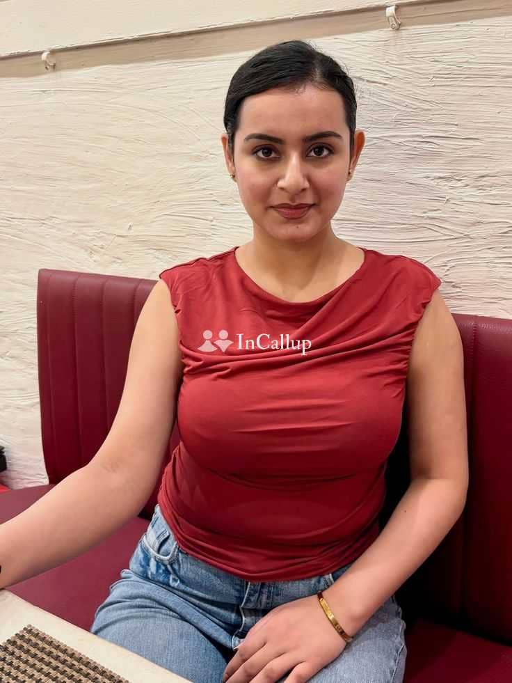 escort service in kolkata seductive black hair and black eyes trusted companion in kolkata - Call Girls in Kolkata