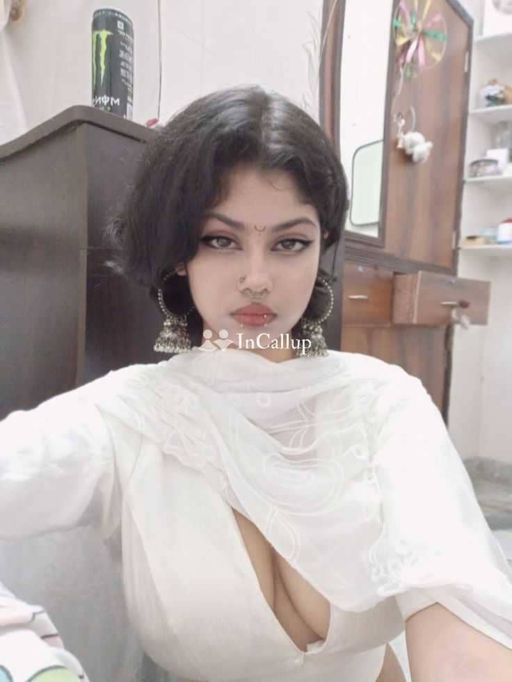 known for being elegant available for long bookings available now trusted reliable service - Call Girls in Kolkata