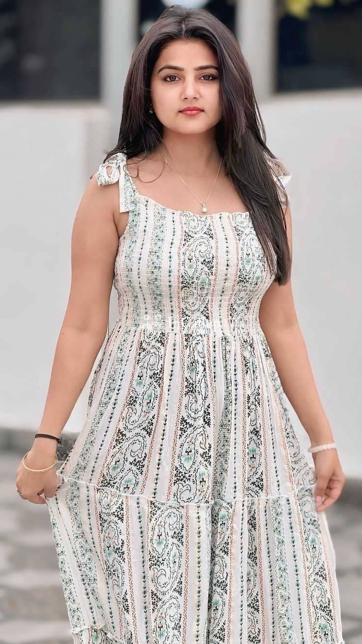 Miss Jyoti Sharma vip service provide to this available today - Call Girls in Kolkata