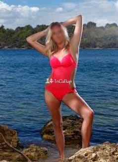 known for being charming i am call me a nineteen year old call girls having black eyes and brown hair - Call Girls in Kolkata