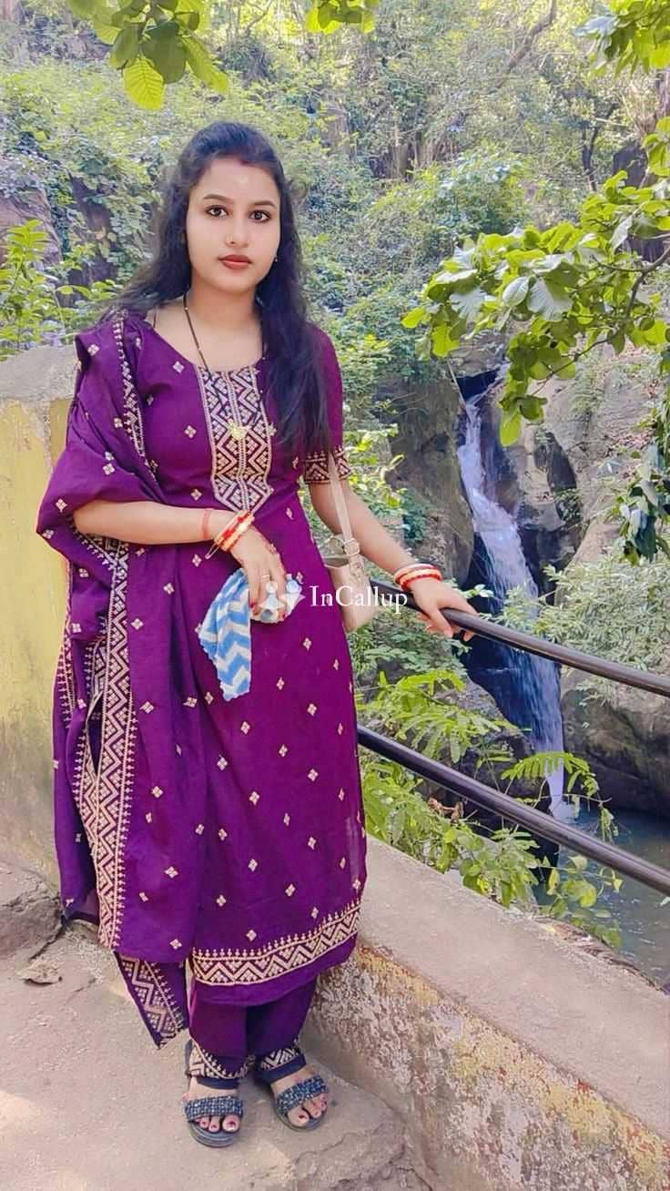 introducing sunita sharma a twenty two year old call girls ready to please dreamy blonde eyes and black hair sexy - Call Girls in Kolkata