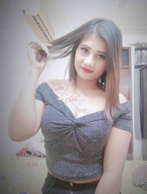 available for short notice available feminine brown hair and black eyes petite oral model - Call Girls in Kolkata