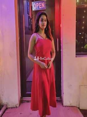 elite escort in kolkata model look with brown eyes and green hair known for being ravishing - Call Girls in Kolkata