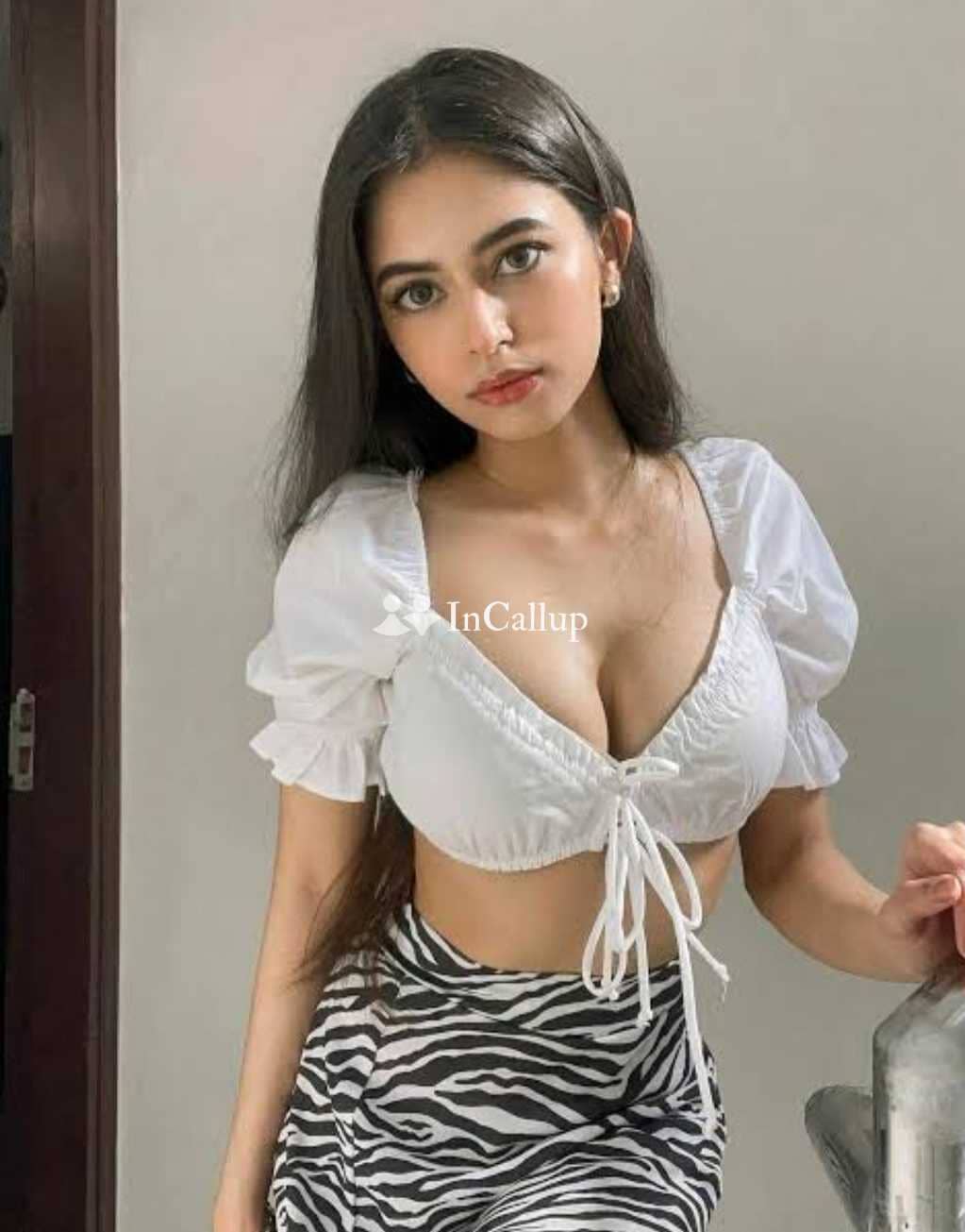 Riya Kumari call girl service 💯❤️💯 ku hn n - Call Girls in Kolkata