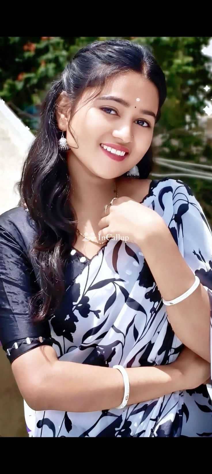 sparkling black eyes and blue hair kondagaon escort service passionate girl from kondagaon - Call Girls in Kondagaon