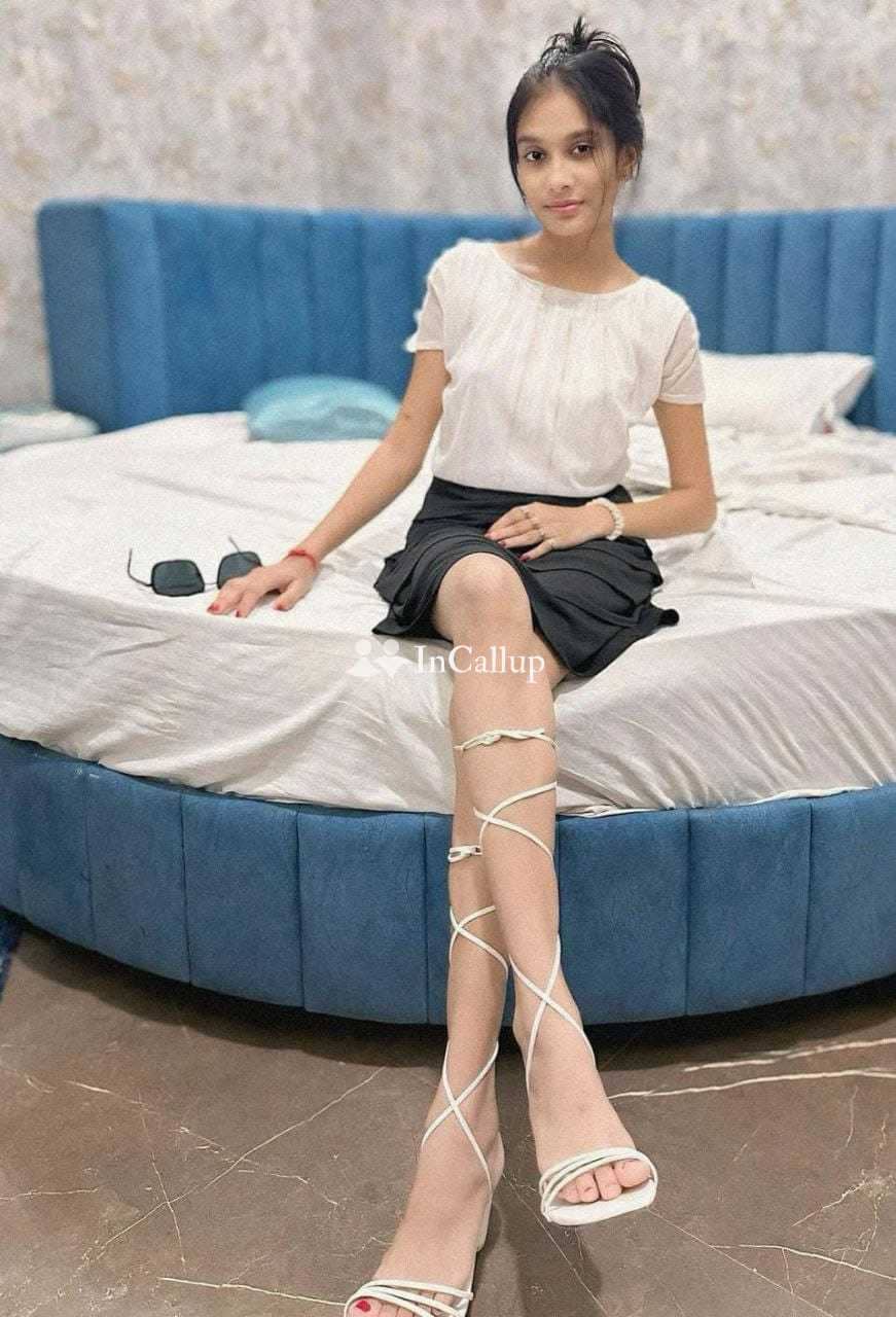 skilled in anal girlfriend experience porn actresses body ejaculation fetish having black eyes and black hair - Call Girls in Korba