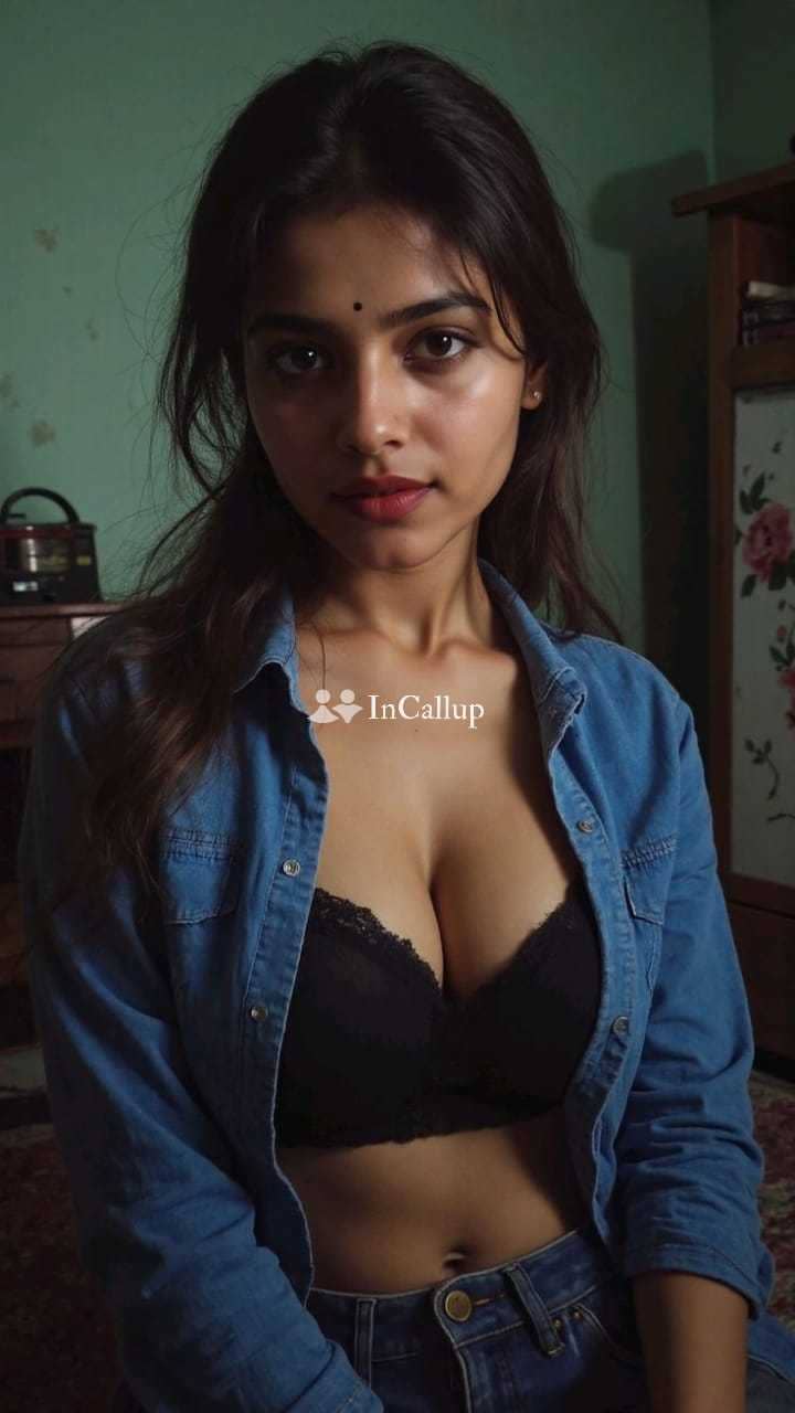 known for being classy available for discreet meetings perfect black hair and black eyes - Call Girls in Kra Daadi