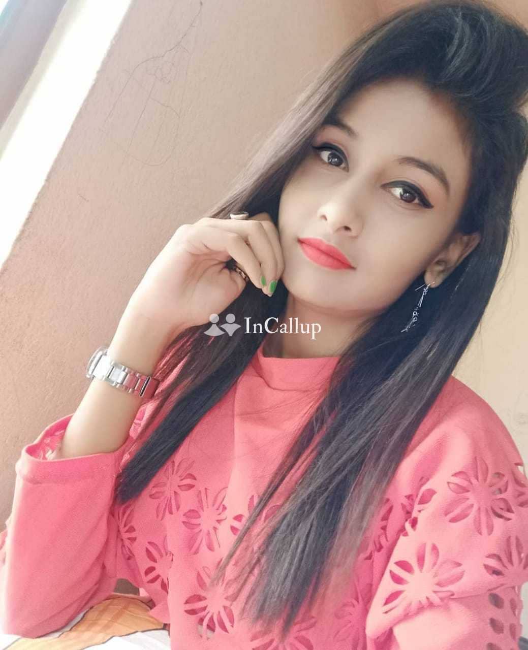 Top classes new model independent call girl housewife hotel serv vhgdf xhgd jdhdf cjhdd xhgd - Call Girls in Latur