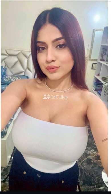 Call Girls In Laxmi Nagar, Delhi 9818470885 Escorts Service - Call Girls in Laxmi Nagar