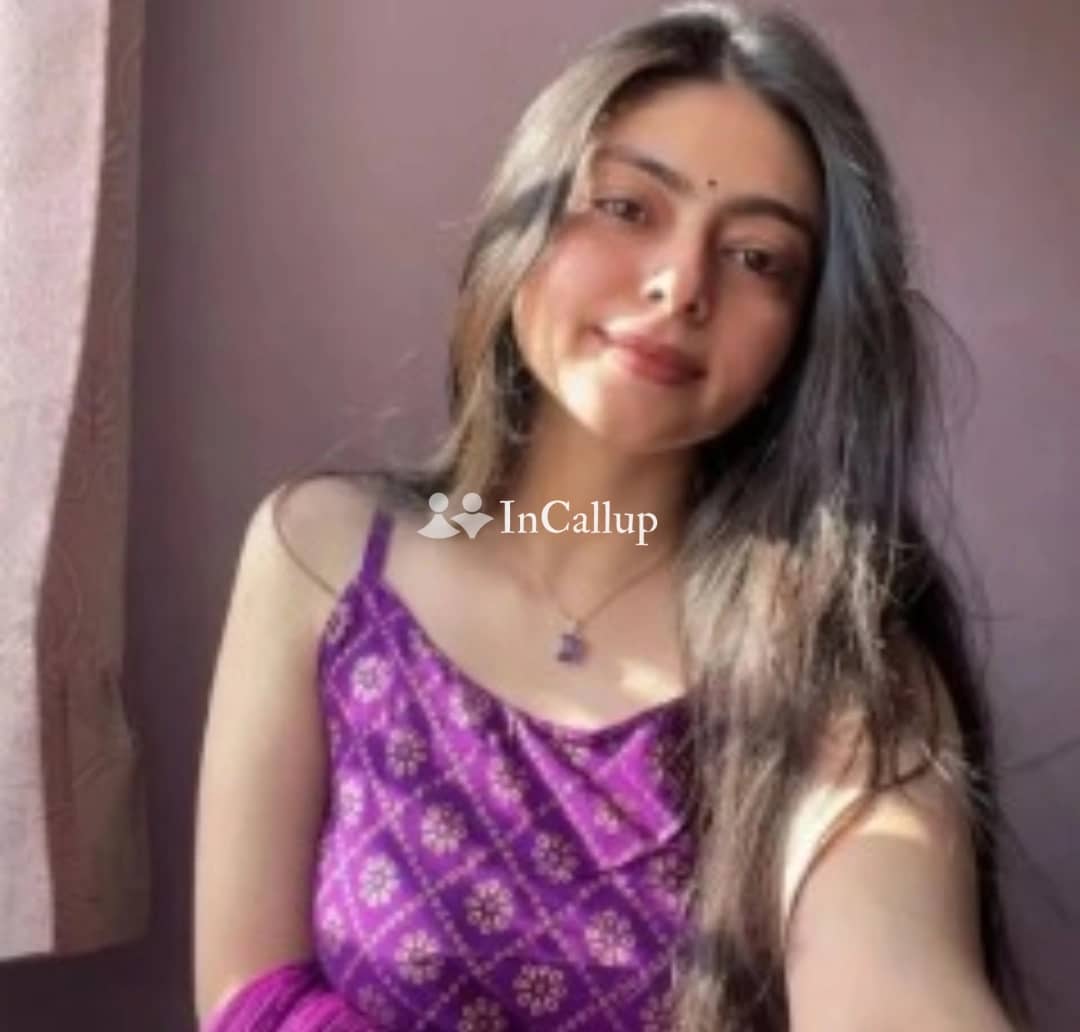 available for long bookings magnetic black eyes and brown hair known for being reliable - Call Girls in Laxmi Nagar