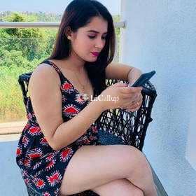 charming black eyes and black hair ravishing elegant rani a twenty two year old call girls beauty - Call Girls in Lohit