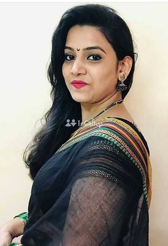 Lucknow Hello,, sir I am Ruchika Singh sexy college girl real safe and secure full enjoy coprate - Call Girls in Lucknow