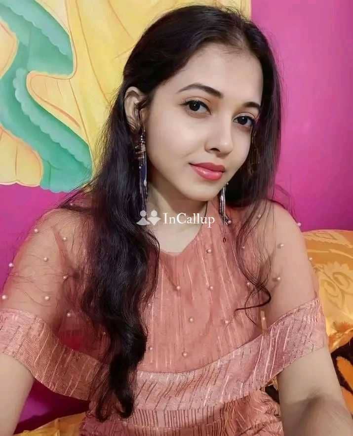 tempting blonde eyes and black hair petite lucky bhai twenty one year old call girls available for hotel visits - Call Girls in Lucknow