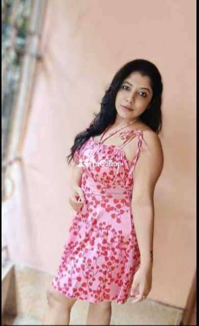 stylish black hair and black eyes exclusive independent genuine nineteen year old call girls - Call Girls in Lucknow