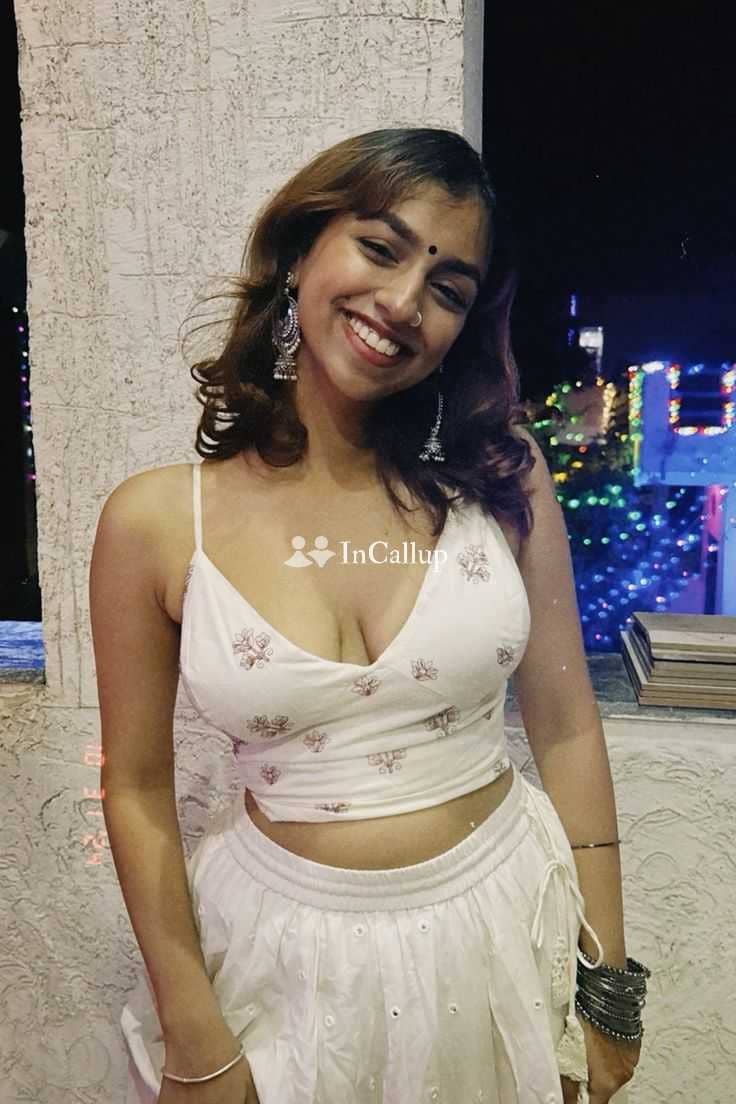 hot girl in madhepura known for being dynamic available for discreet meetings glamorous - Call Girls in Madhepura