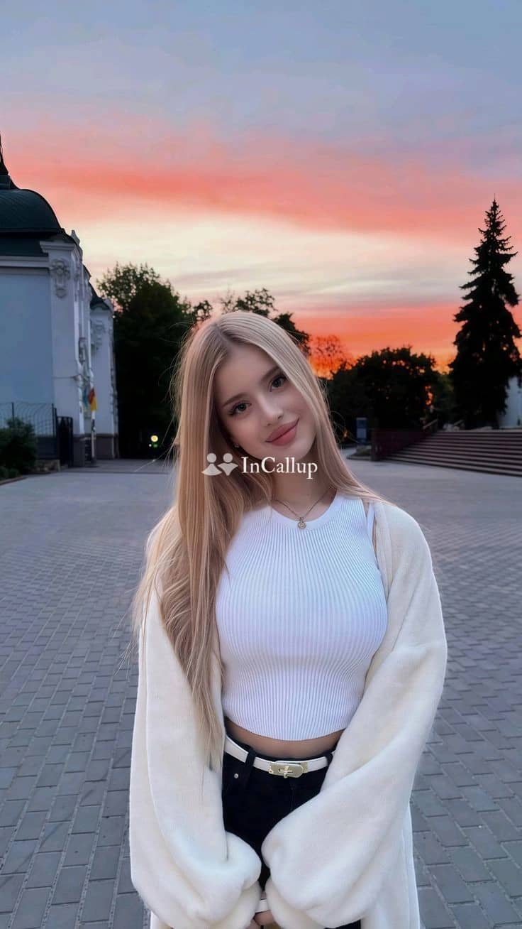 experience pleasure with priya rani in madurai  seductive call girl offering an array of unforgettable services - Call Girls in Madurai