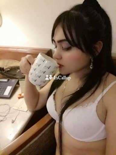 gorgeous fetish role play babe known for being smart available for weekend fun stylish black hair and blue eyes - Call Girls in Madurai