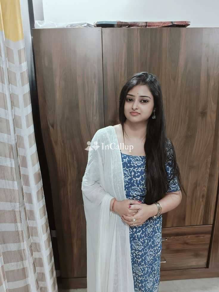 available for day and night service delicate black hair and black eyes voluptuous known for being polite - Call Girls in Malda