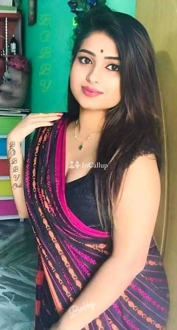 located in mandi perfect blonde hair and black eyes provocative known for being wild - Call Girls in Mandi