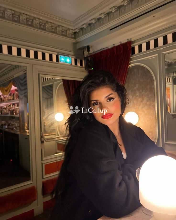 charming escort in mandya available for casual fun dreamy horny siya nineteen years old call girls girl - Call Girls in Mandya