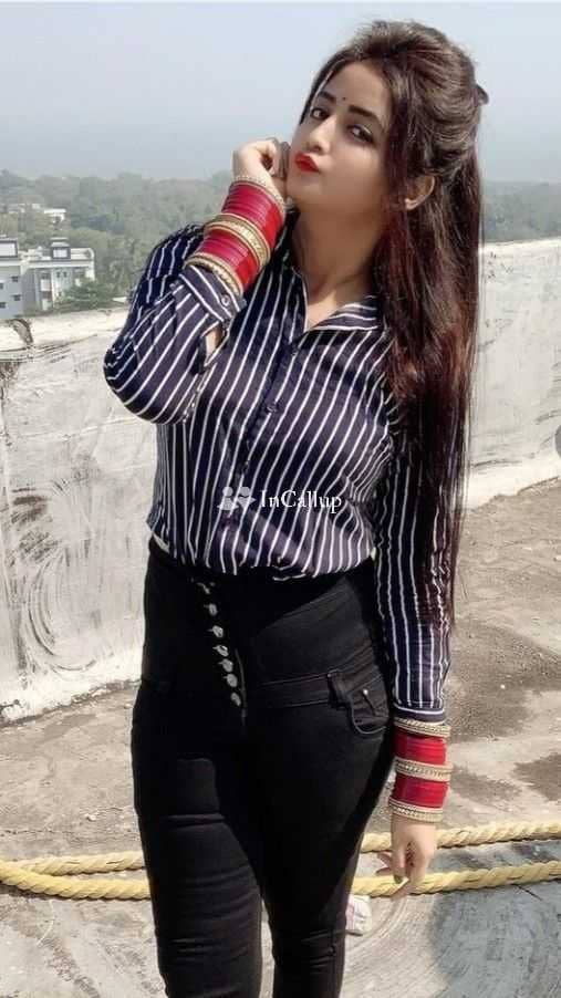 offering oral porn actresses erotic massage videocall standing alluring black hair and brown eyes - Call Girls in Mandya