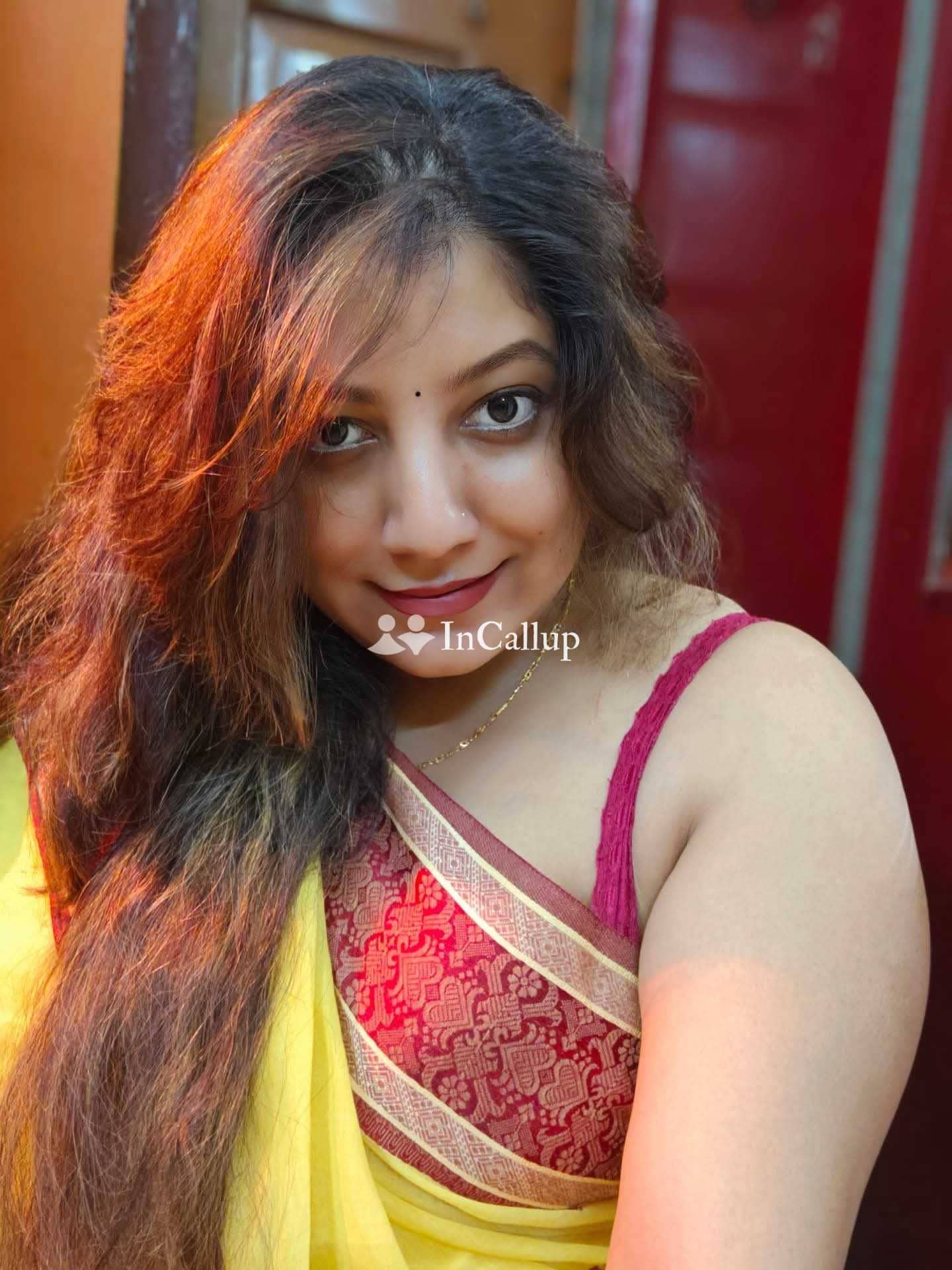 Nidhi Singh High profile VIP genuine service or video call service available for your booking Mangalore - Call Girls in Mangalore