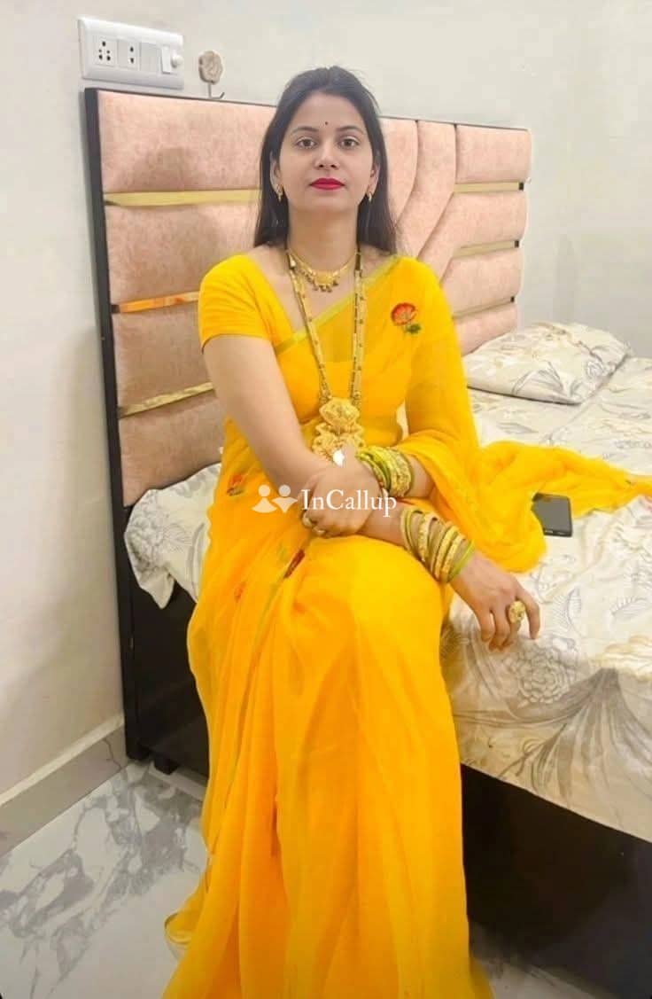 meet kajal 21 a curvy expert in erotic experiences and unforgettable adventures in mathura - Call Girls in Mathura