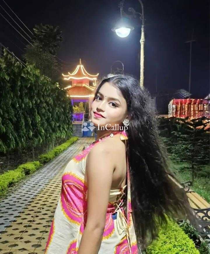 curvy known for being tempting discover only cash payment in beautiful twenty two year old call girls - Call Girls in Mathura