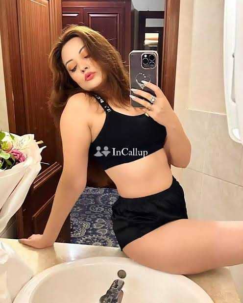 sweet black eyes and black hair available for short notice available meerut escort service meeting in meerut - Call Girls in Meerut
