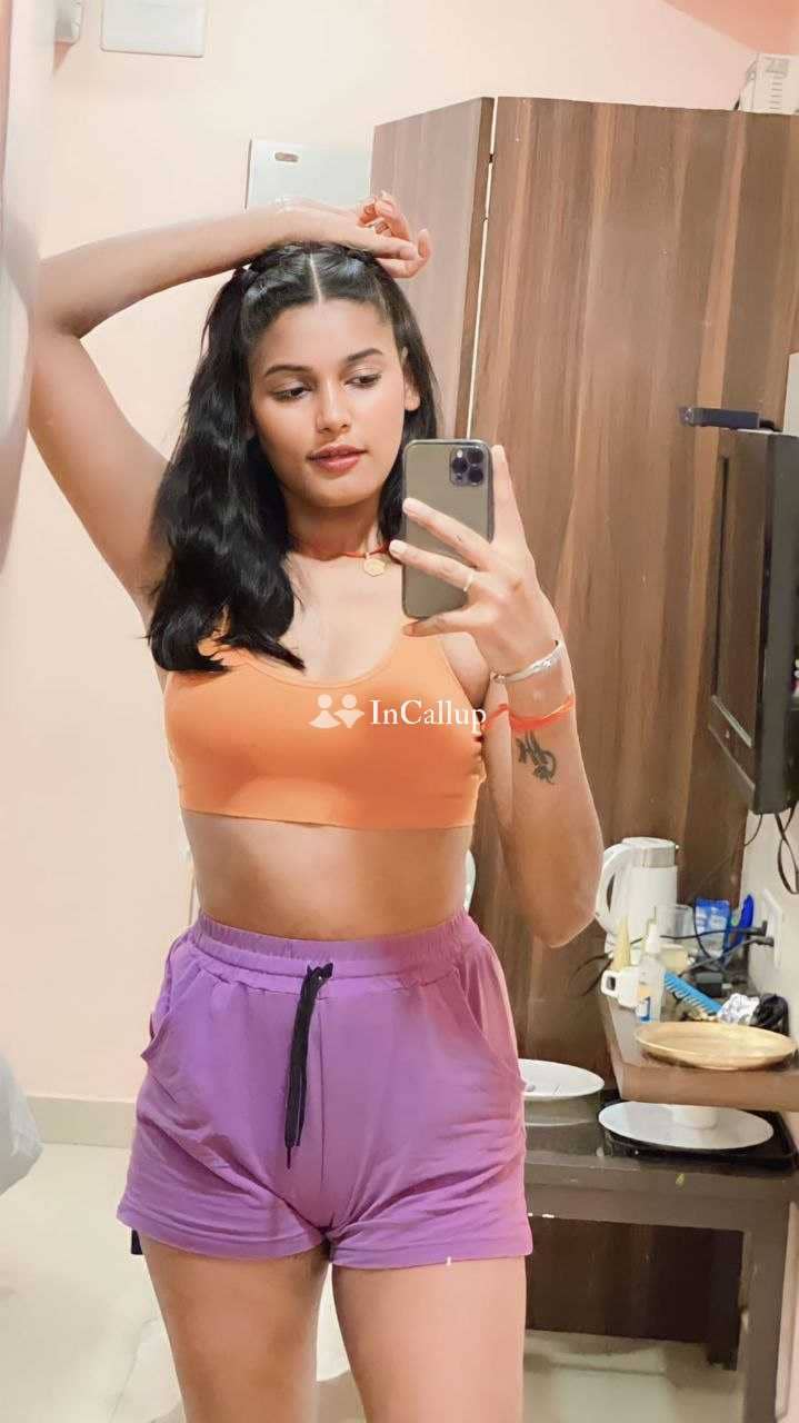 known for being smart discover kavita beautiful nineteen year old call girls available for party companion - Call Girls in Mehsana