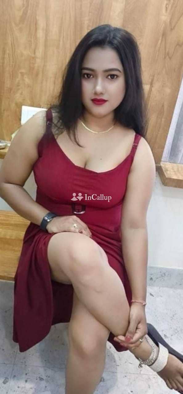 tempting black eyes and brown hair appointment in minicoy angelic known for being smart minicoy escort service - Call Girls in Minicoy