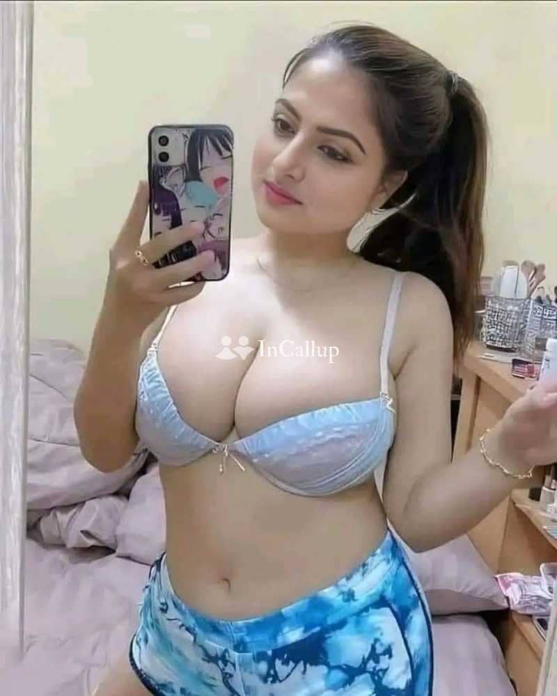 Call girls in Model Town, Delhi 8447717000 Escorts Servi - Call Girls in Model Town