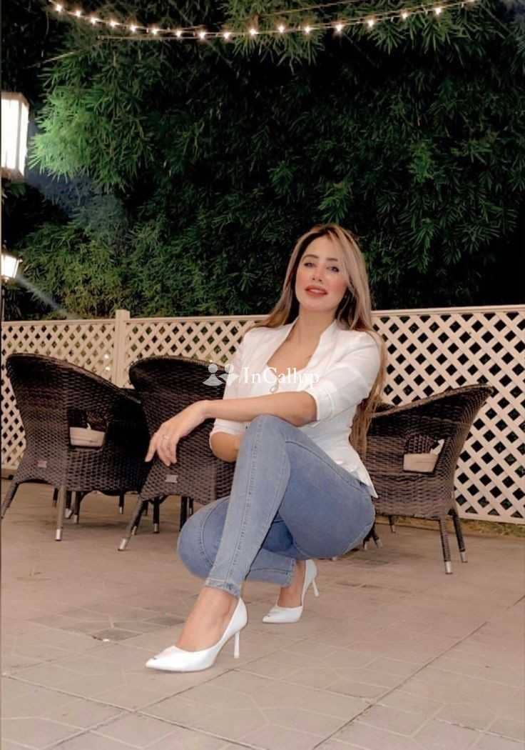 Call Girls In Model Town +919711881147 Short 2000 Night 8000 Fastest Escort Service women seeking men Available - Call Girls in Model Town