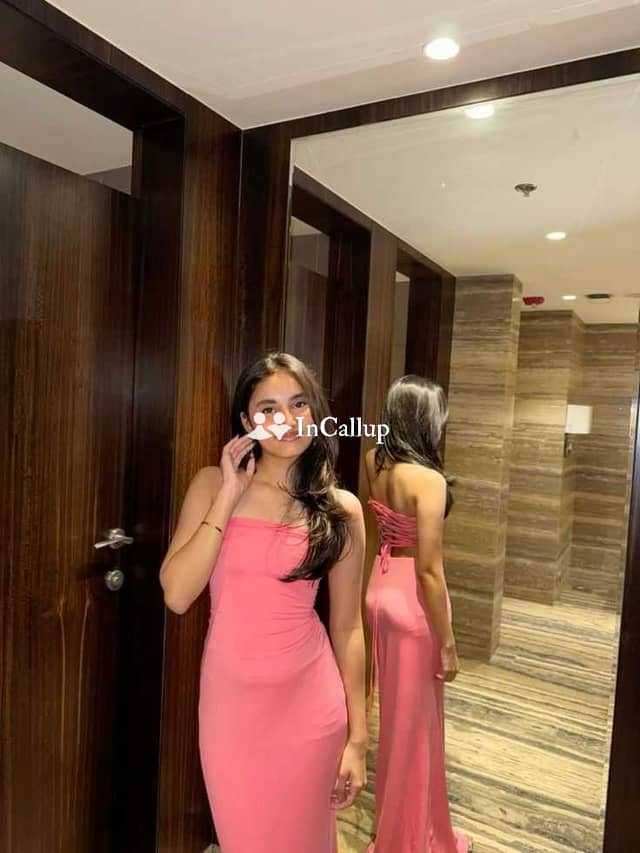 flirty charming black eyes and black hair available for business trip service known for being alluring - Call Girls in Moga