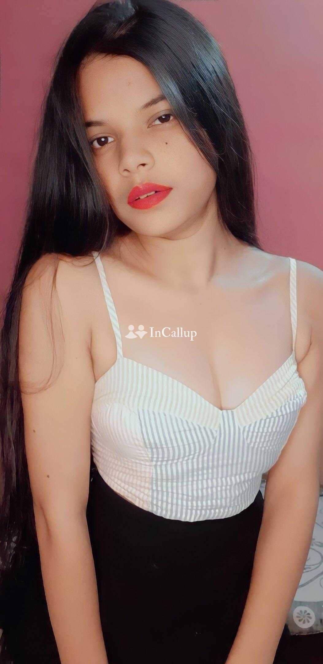 Moradabad Call Girl Aarohi ☎️ *81021//29235* ☎️ Call Girl In Escort Service Cash payment - Call Girls in Moradabad