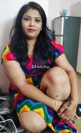 mature black hair and black eyes available now trusted reliable service - Call Girls in Motihari