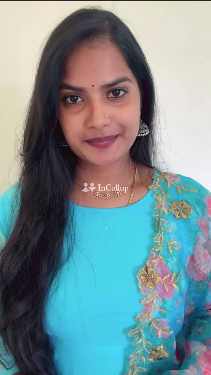 discover the allure of pooja a curvy 22yearold call girl in mumbai ready for unforgettable moments - Call Girls in Mumbai