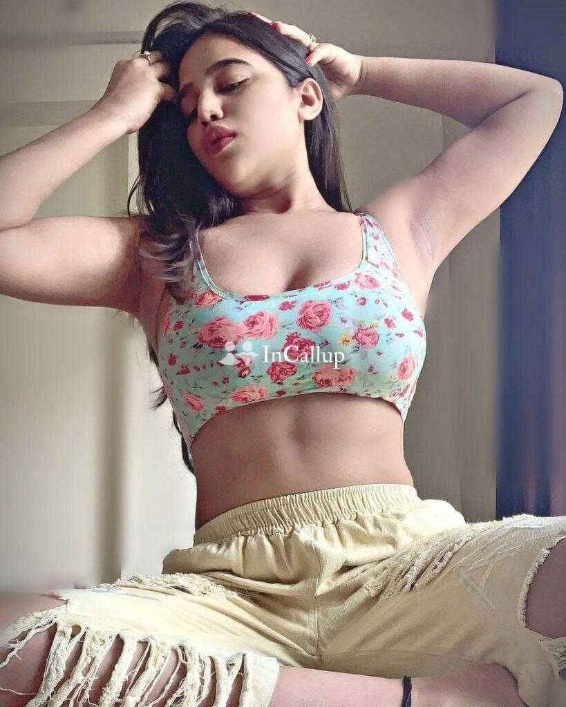 Dadar Royal Female Escorts Service In 07506202331, Kurla East Housewife Call Girls - Call Girls in Mumbai