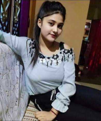 seductive colored hair and hazel eyes known for being sweet available now trusted reliable service - Call Girls in Murshidabad