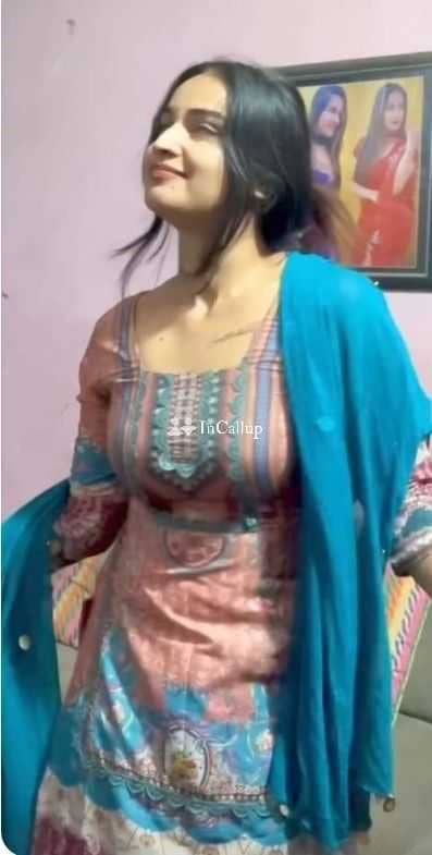 hot black eyes and black hair beautiful low price call girl twenty year old call girls girlfriend type - Call Girls in Muzaffarnagar