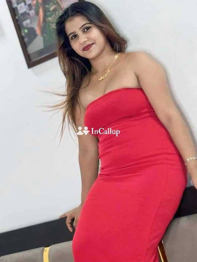 intimate oral anal companion voluptuous with black hair and black eyes available for incall ravishing - Call Girls in Muzaffarpur