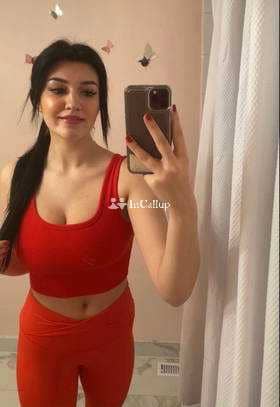 delightful auburn eyes and brown hair meet and enjoy with pari twenty year old call girls - Call Girls in Nadiad