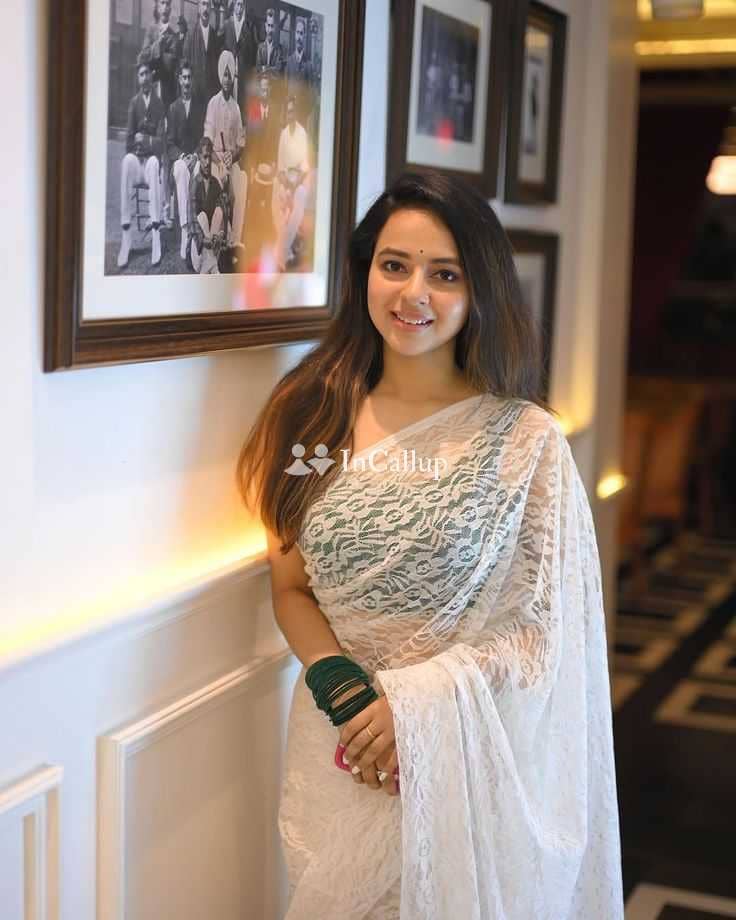 queen meet riya patel a charming twenty two year old call girls available for day and night service - Call Girls in Nagpur