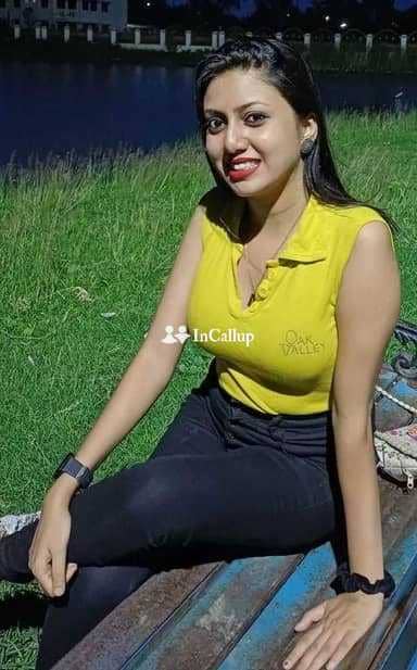 with slim body and black hair perfect riya twenty three year old call girls companion known for being confident - Call Girls in Nalbari