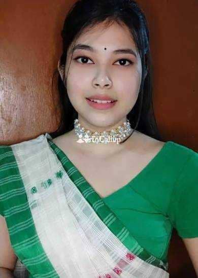 sexy girl from nalgonda elegant nandani a nineteen year old call girls beauty known for being magnetic - Call Girls in Nalgonda