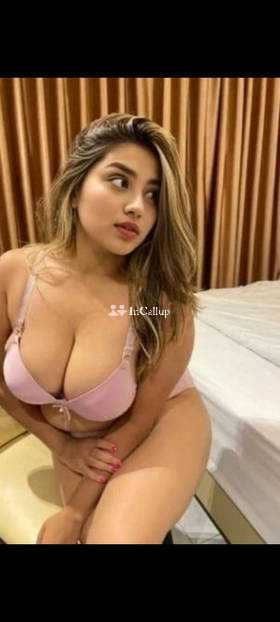 curvy pari twenty years old call girls known for being tempting available for available 24x7 - Call Girls in Nalgonda