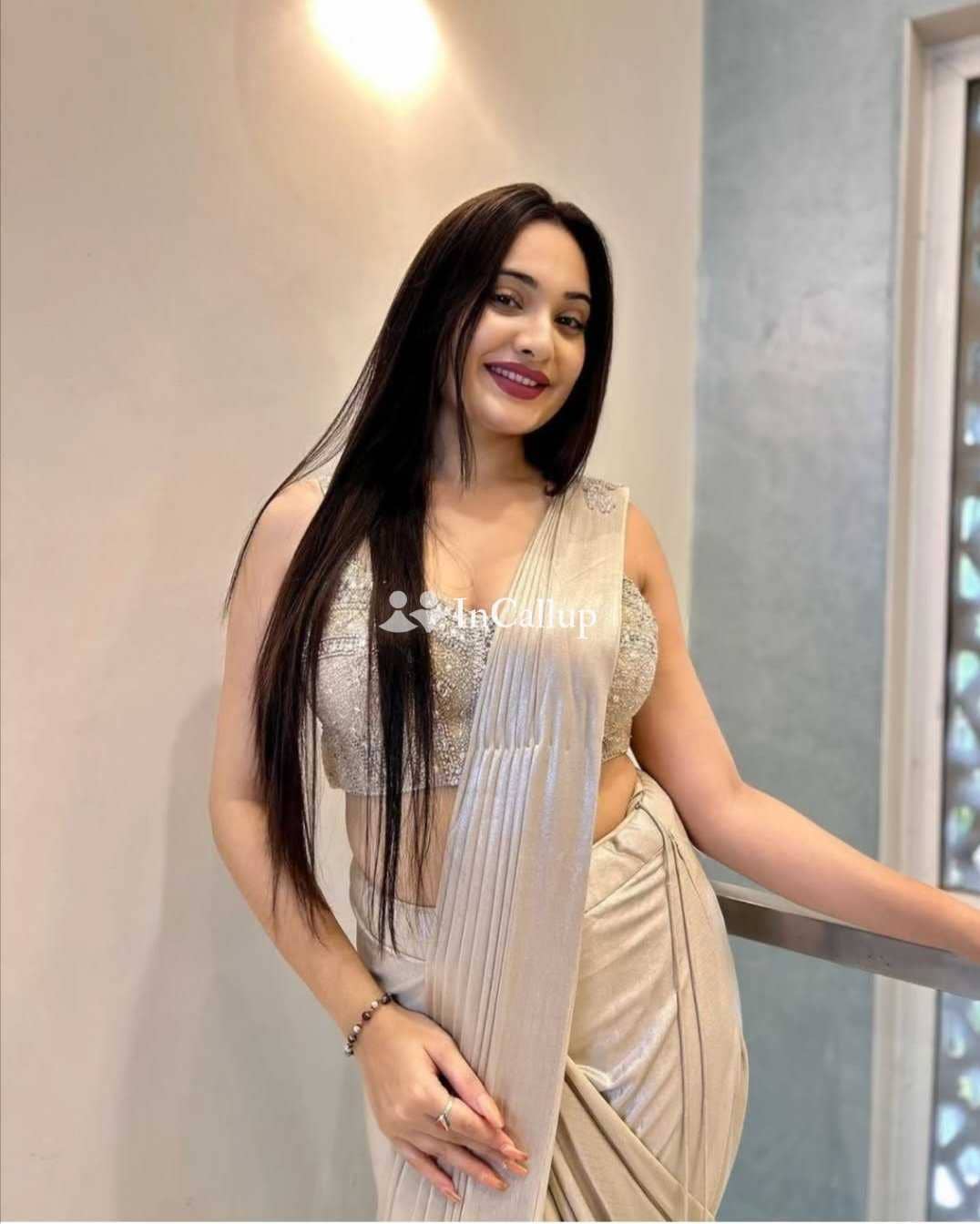 known for being trustworthy available for both incall and outcall having black eyes and black hair - Call Girls in Nashik